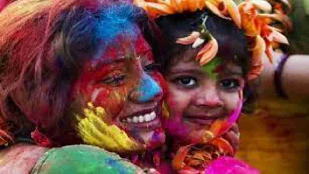 How to make herbal colours at home? Follow these simple steps for Holi 2021
