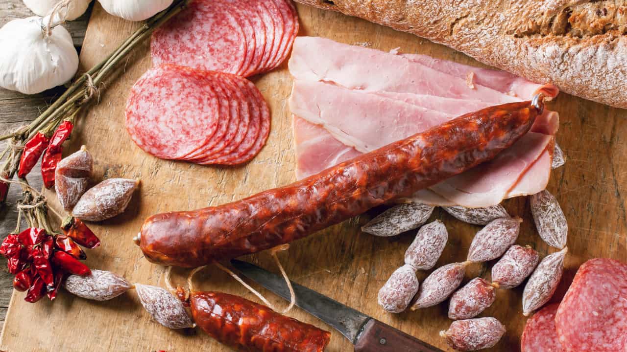 Eating processed meat is linked to increased dementia risk