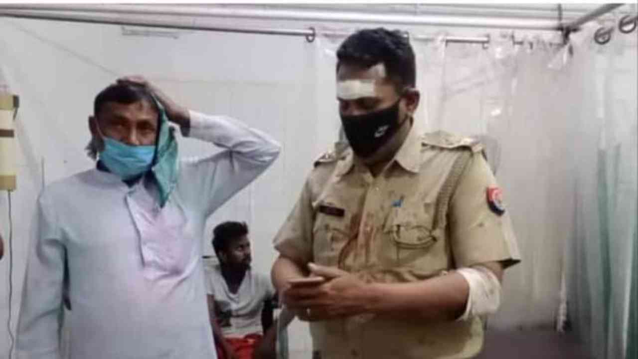 Uttar Pradesh: Cop attacked by Holi revellers for asking to stop playing loud music in Moradabad