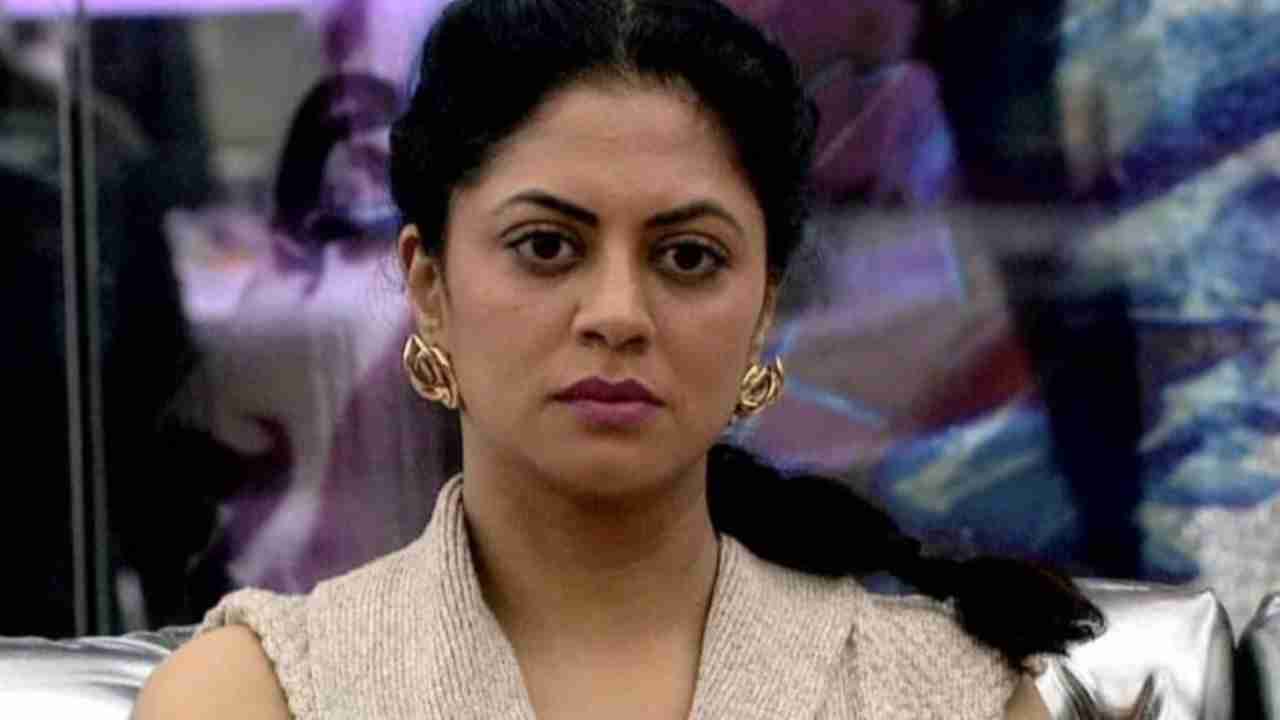 Bigg Boss 14 fame Kavita Kaushik slams trolls, shares abusive chats