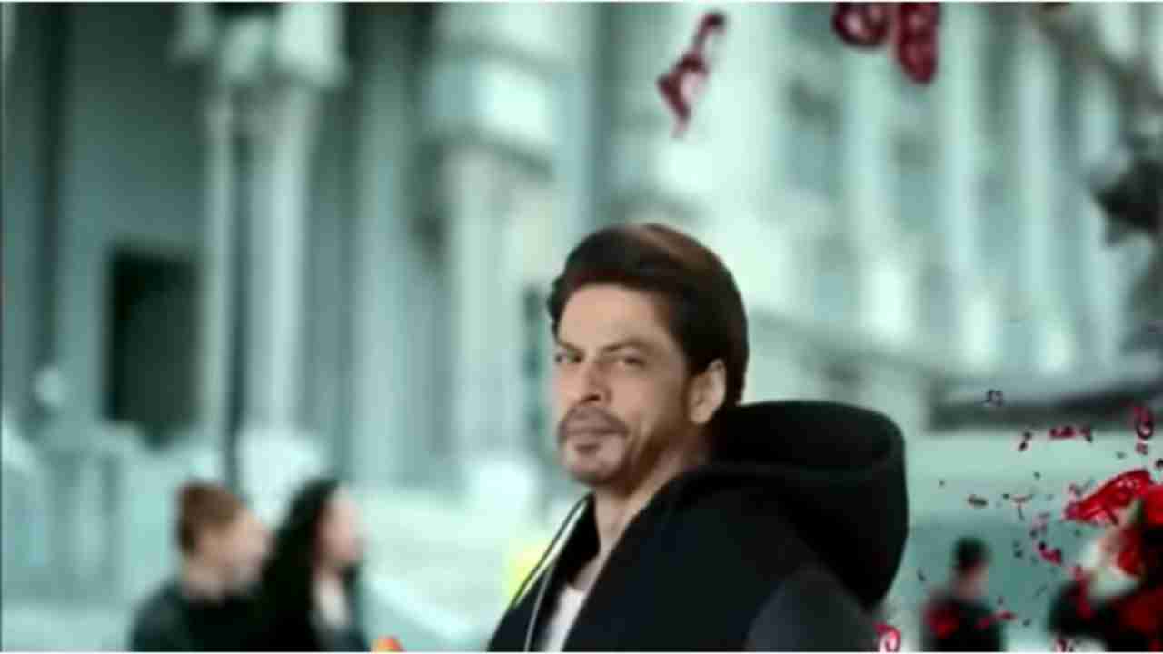 Desi Twitter go crazy after Shah Rukh Khan features with Ajay Devgn in Vimal Ad, check out hilarious memes