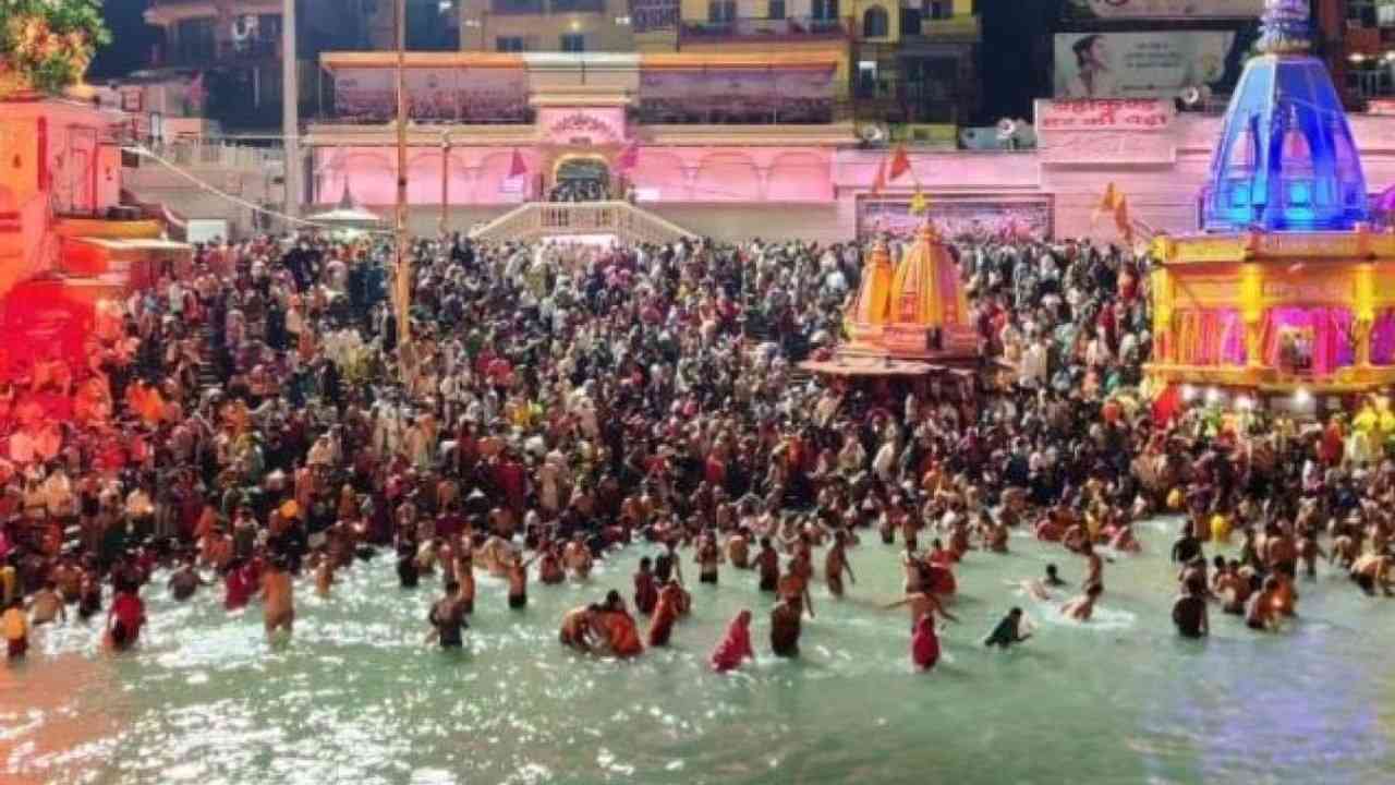 Shahi snan in Haridwar: Lakhs ignore Covid concerns to take dip