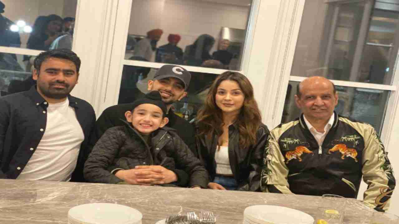 It's a wrap! Shehnaaz Gill finishes shooting in Canada for 'Honsla Rakh', pictures from party go viral