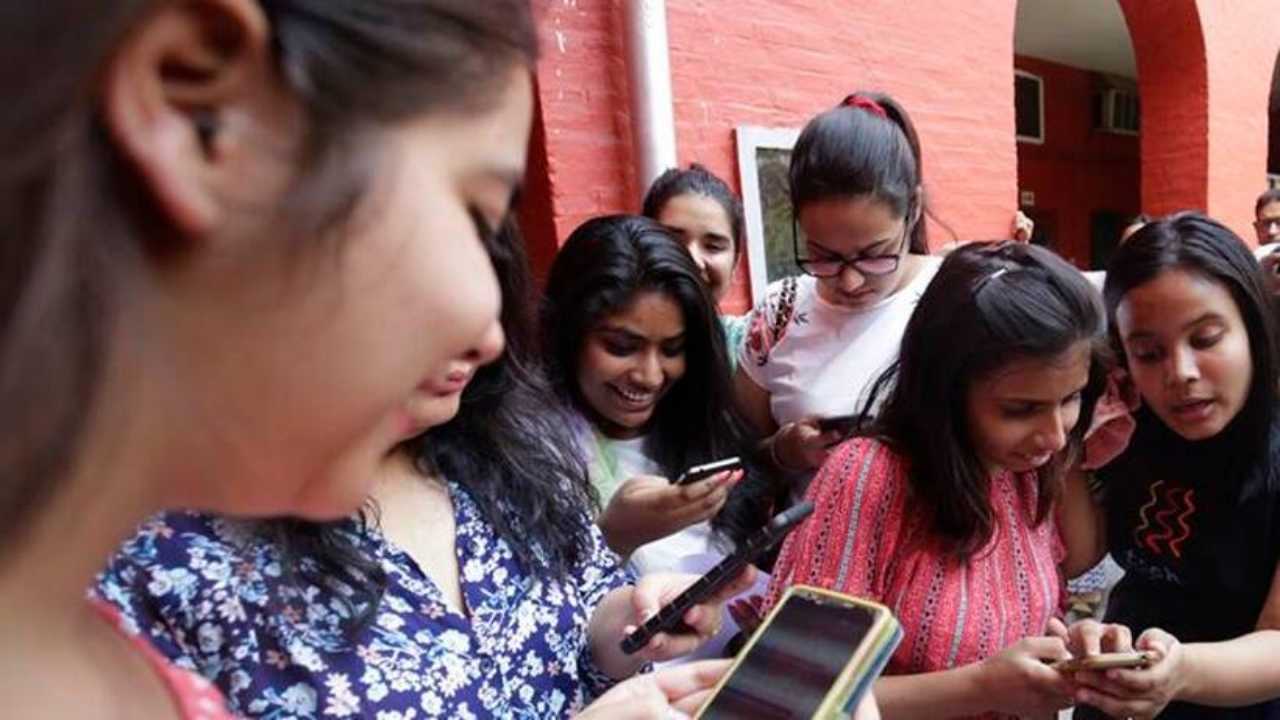Bihar Board Class 10 Result 2021: Know how to receive your scorecard via SMS without using Internet