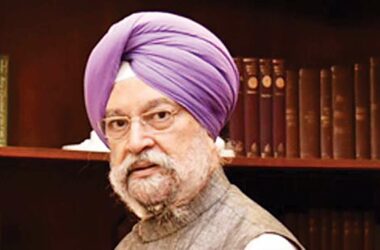 600 oxygen concentrators from Miami reach India: Hardeep Puri