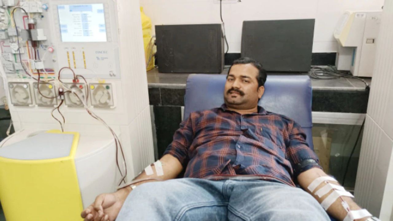 Man breaks his Roza to donate plasma for two COVID-19 patients, says service is true duty during Ramadan