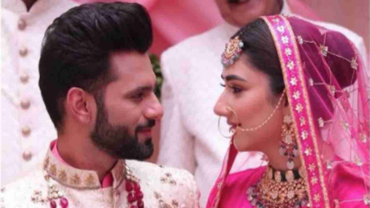 Wedding bells for Rahul Vaidya and Disha Parmar? Couple shares picture dressed as groom and bride; fans get confused