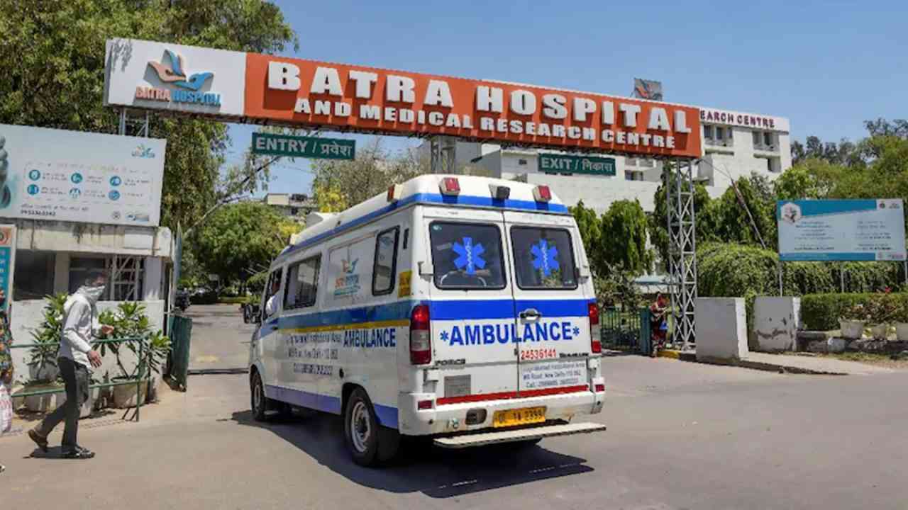8 COVID-19 patients, including doctor, die at Delhi's Batra Hospital due to oxygen shortage