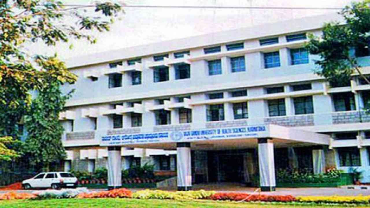 24 dead in Karnataka's Chamarajanagar hospital due to oxygen shortage: Report