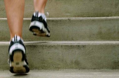 Study suggests stair climbing offers cardiovascular, muscular benefits for heart patients