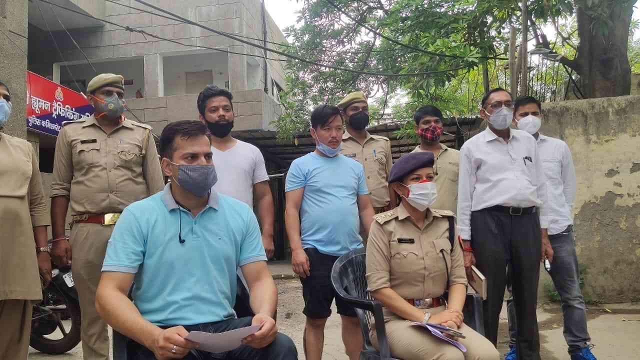 Gang running online sex racket busted in Noida, 2 held