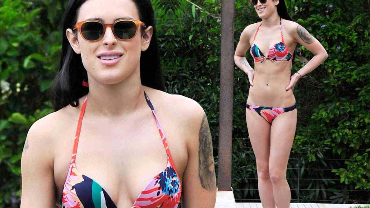 Rumer Willis flaunts figure in swimsuit after being tagged ‘too skinny’