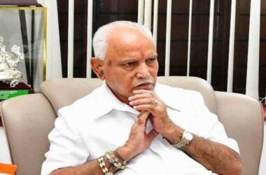 BS Yediyurappa breaks down, resigns as Karnataka CM