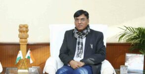 Mansukh Mandaviya holds meeting with Dr Reddy's Lab Chairman on Sputnik V production, supply