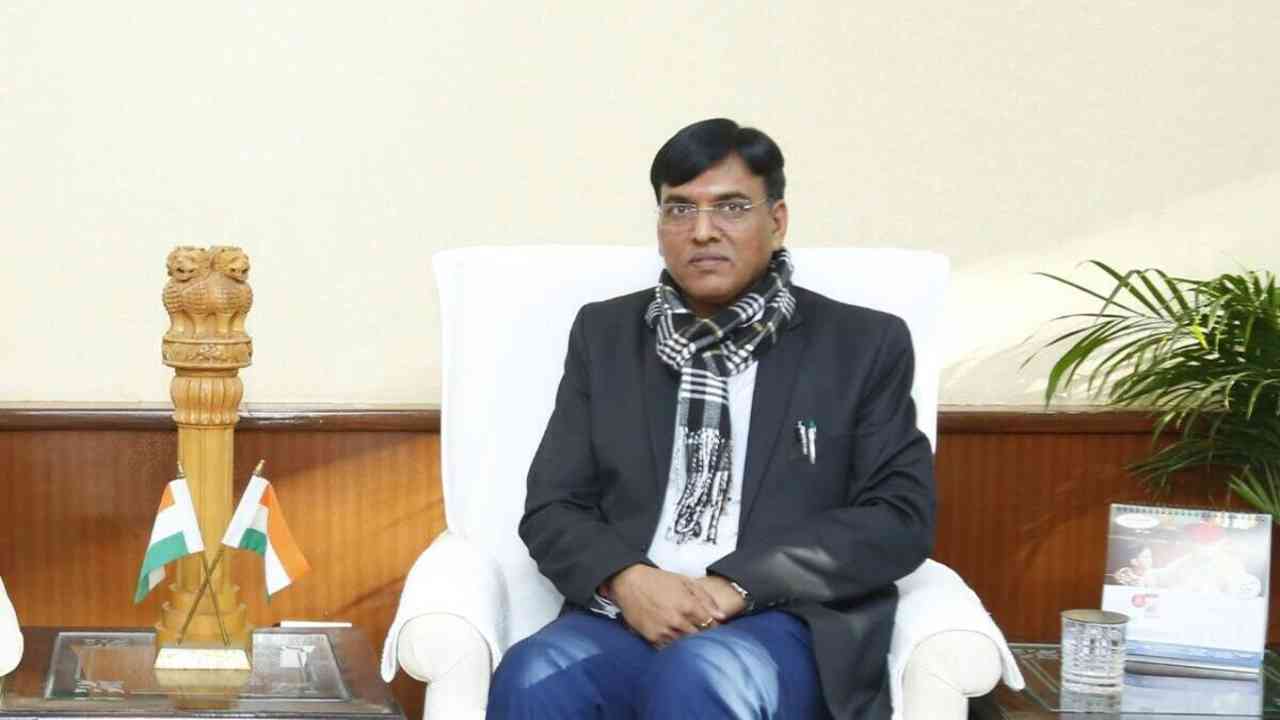 Mansukh Mandaviya holds meeting with Dr Reddy's Lab Chairman on Sputnik V production, supply