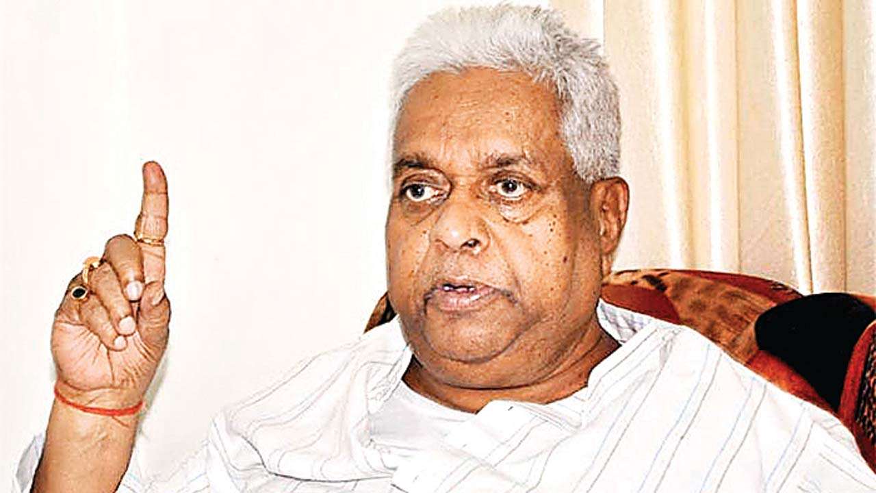 Veteran Bihar Congress leader Sadanand Singh passes away