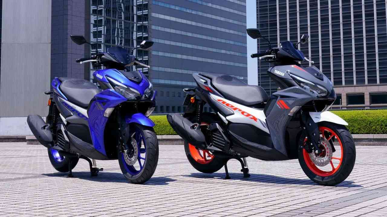 Yamaha drives in new 155 cc scooter Aerox 155, updated YZF-R15 range in India