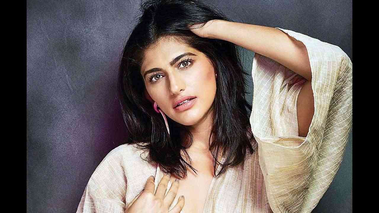 Kubbra Sait hints at shooting for web show with Shahid Kapoor
