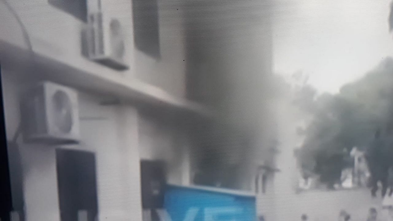 10 COVID-19 patients killed in fire at Maharashtra's Ahmednagar civil hospital's ICU