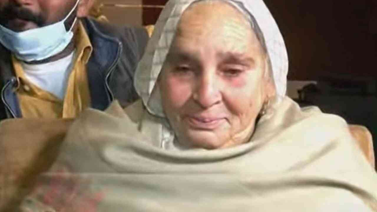 People want AAP to win in Punjab, says Bhagwant Mann's mother