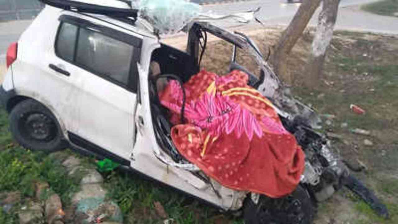 Six of same family die in road accident on Lucknow-Ayodhya highway