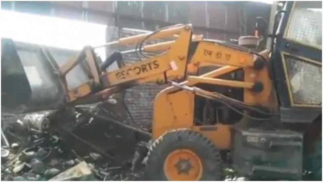 Meerut Police demolishes illegal property of wanted gangster Badan Singh Baddo