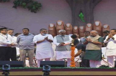 Nitish Kumar inaugurates 'Bihar Diwas' celebrations in Patna