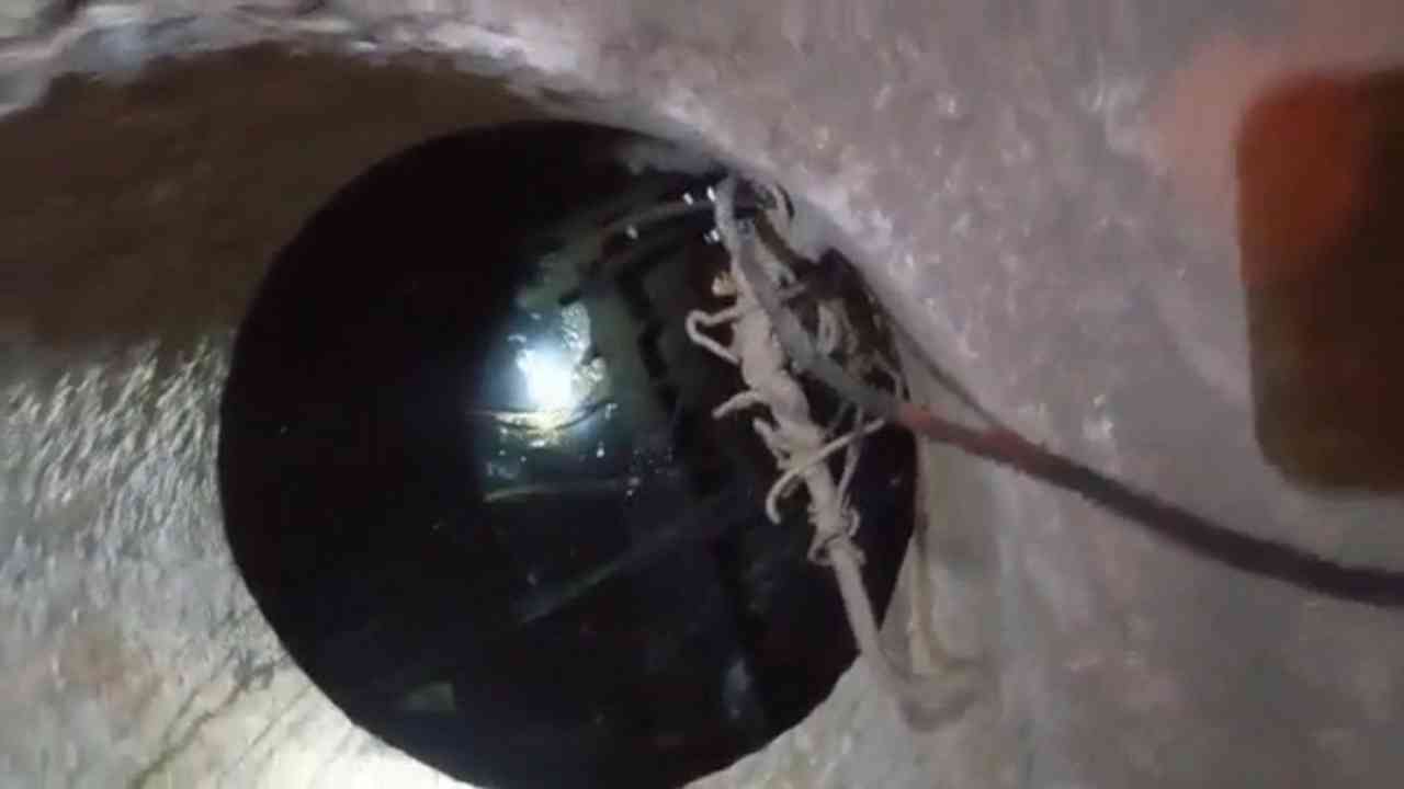 4 men trapped inside sewer in northwest Delhi's Transport Nagar die
