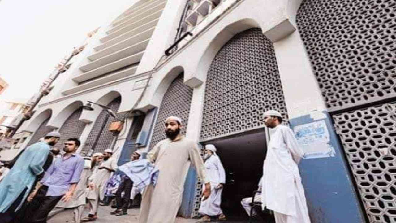 Delhi HC allows reopening of four floors of Masjid at Nizamuddin Markaz for Shab-e-Barat prayers