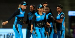Supernovas beat Velocity by 4 runs to win Women's T20 Challenge