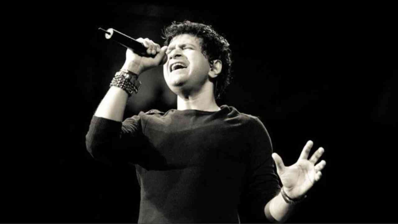 Singer KK passes away while performing in Kolkata