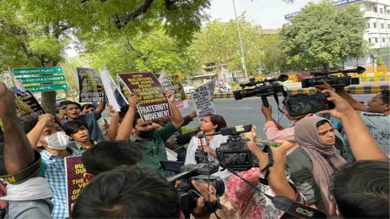 JNU students protest against demolition of Prayagraj violence accused Javed Ahmed's house