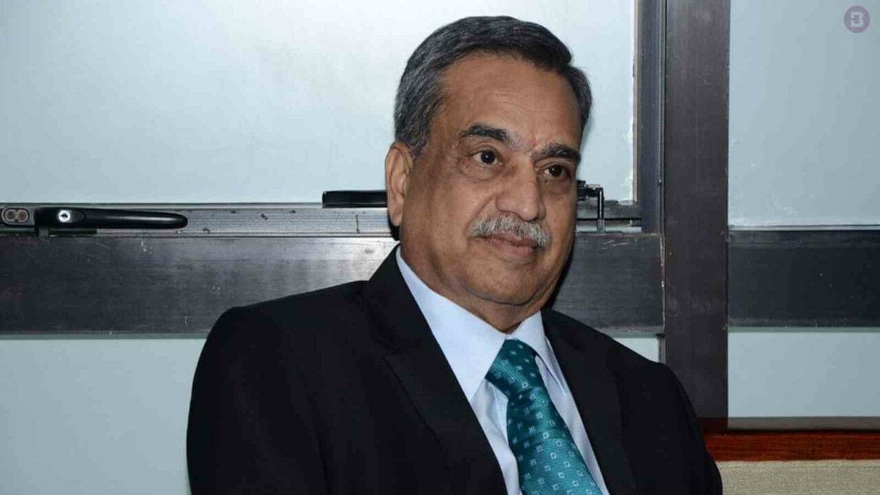 Justice MR Shah suffers heart attack, rushed to Delhi