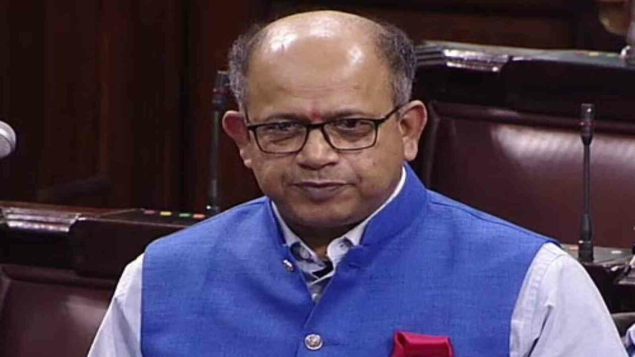 BJD MP urges EAM to cater to visa woes of emigrating Indian students