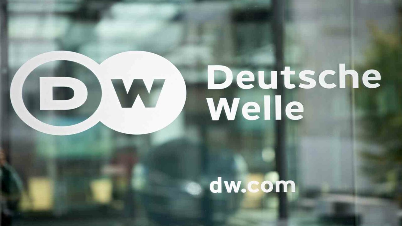 Turkey blocks access to Deutsche Welle and Voice of America