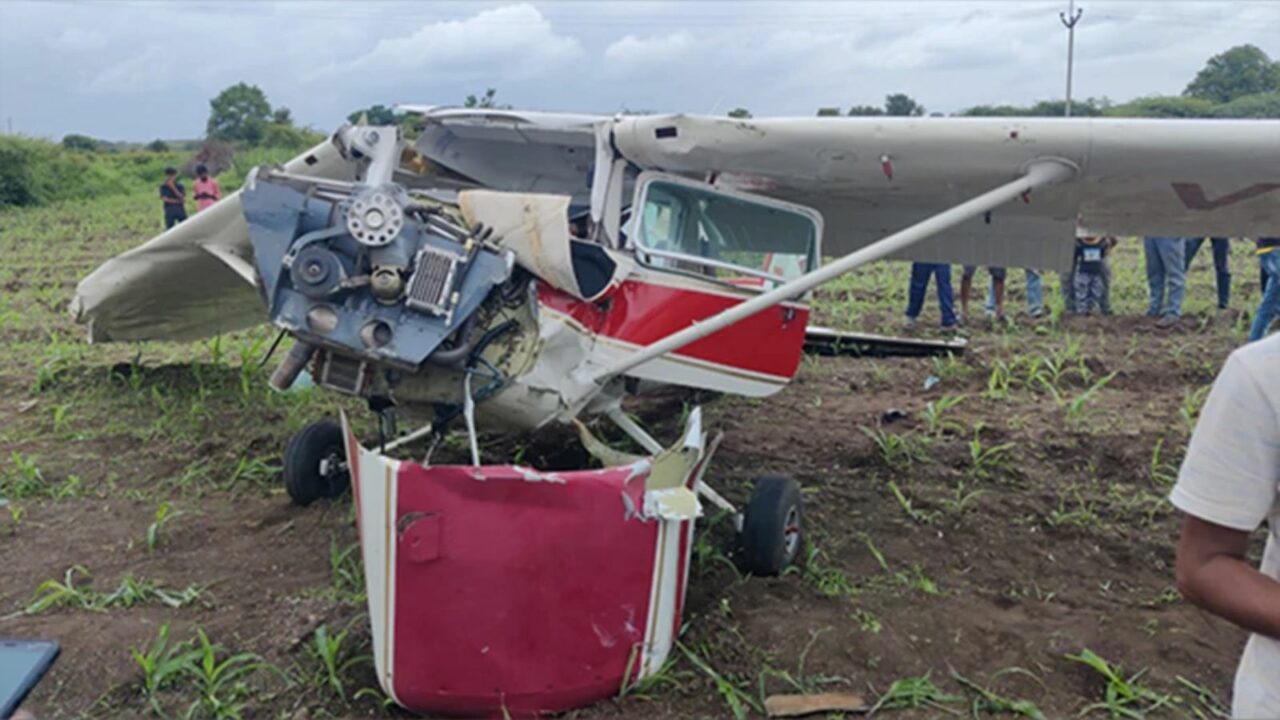 Trainee aircraft crashes in Pune farm, woman pilot injured