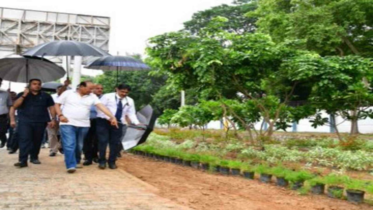 Delhi LG launches work to 'aesthetically upgrade' Dhaula Kuan to IGI airport road