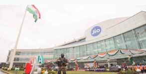 Jio invited all of India for an online flag hoisting