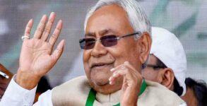 Nitish resigns as 'NDA’s Chief Minister'; stakes claim to form new govt
