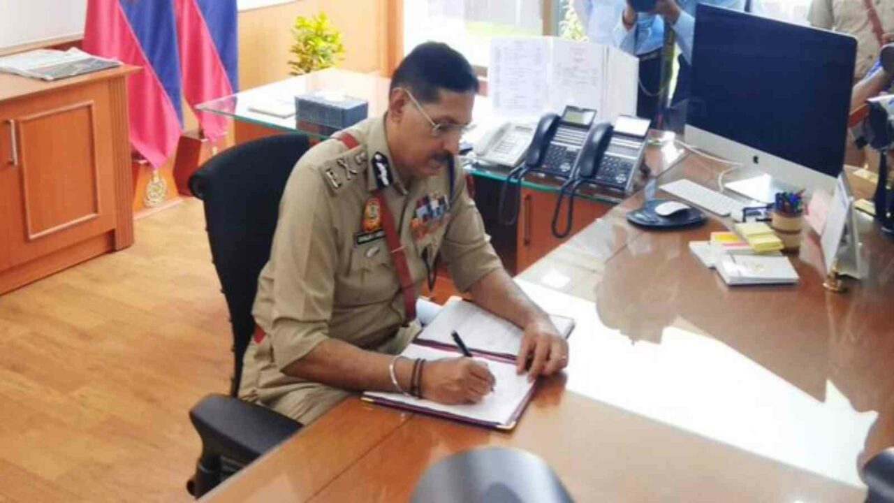 TN cadre IPS officer Sanjay Arora takes charge as Delhi Police commissioner