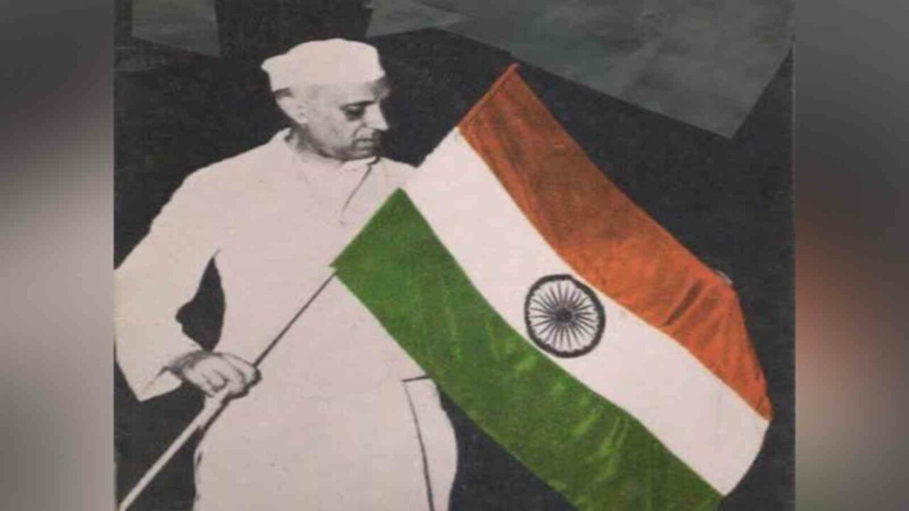 Congress changes Twitter profile photo, puts a picture of Nehru with Tricolour