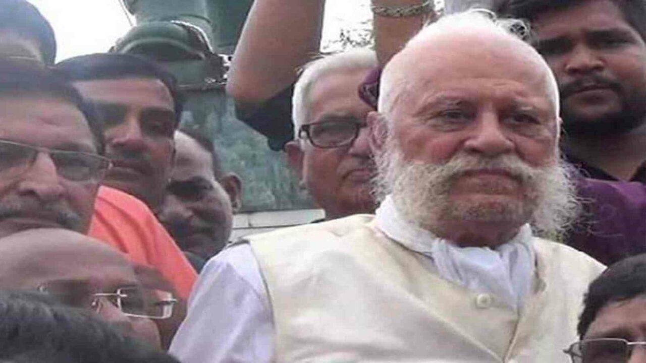 Kunda MLA Raja Bhaiya's father under house arrest over protest