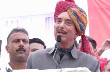 Azad spells out agenda of his new party; restoration of J-K's statehood top priority