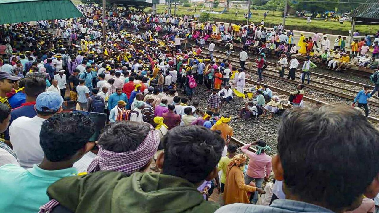 Railway services affected as Kurmis continue blockade at two stations in Bengal