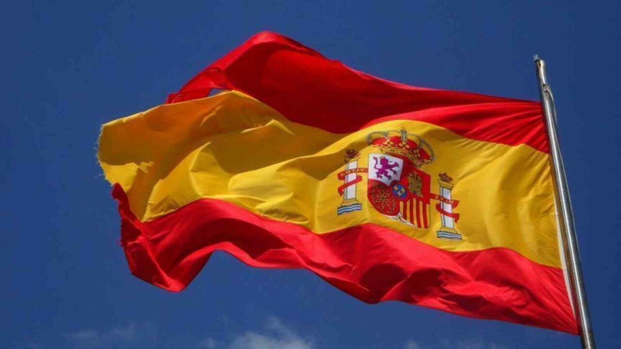 Spanish economy could take $5 bln blow from temporary taxes, think-tank warns