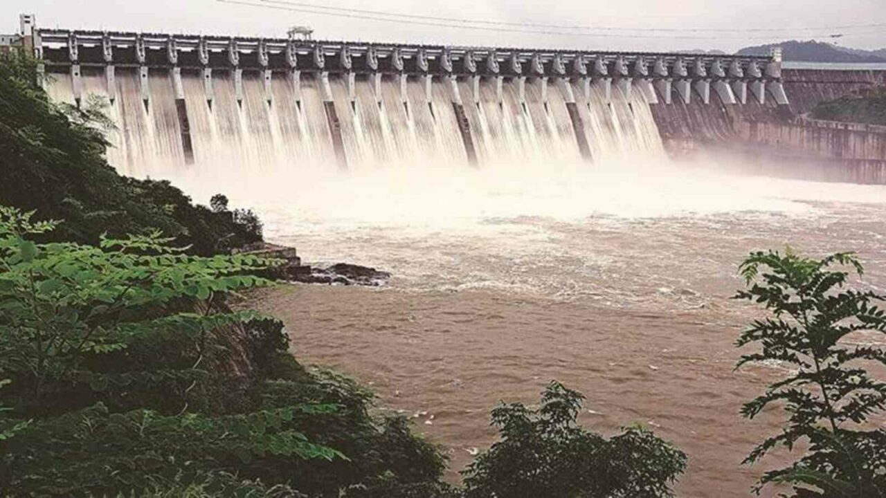 Gujarat: Ukai dam generates 224 million units of electricity in August, completes 50 years