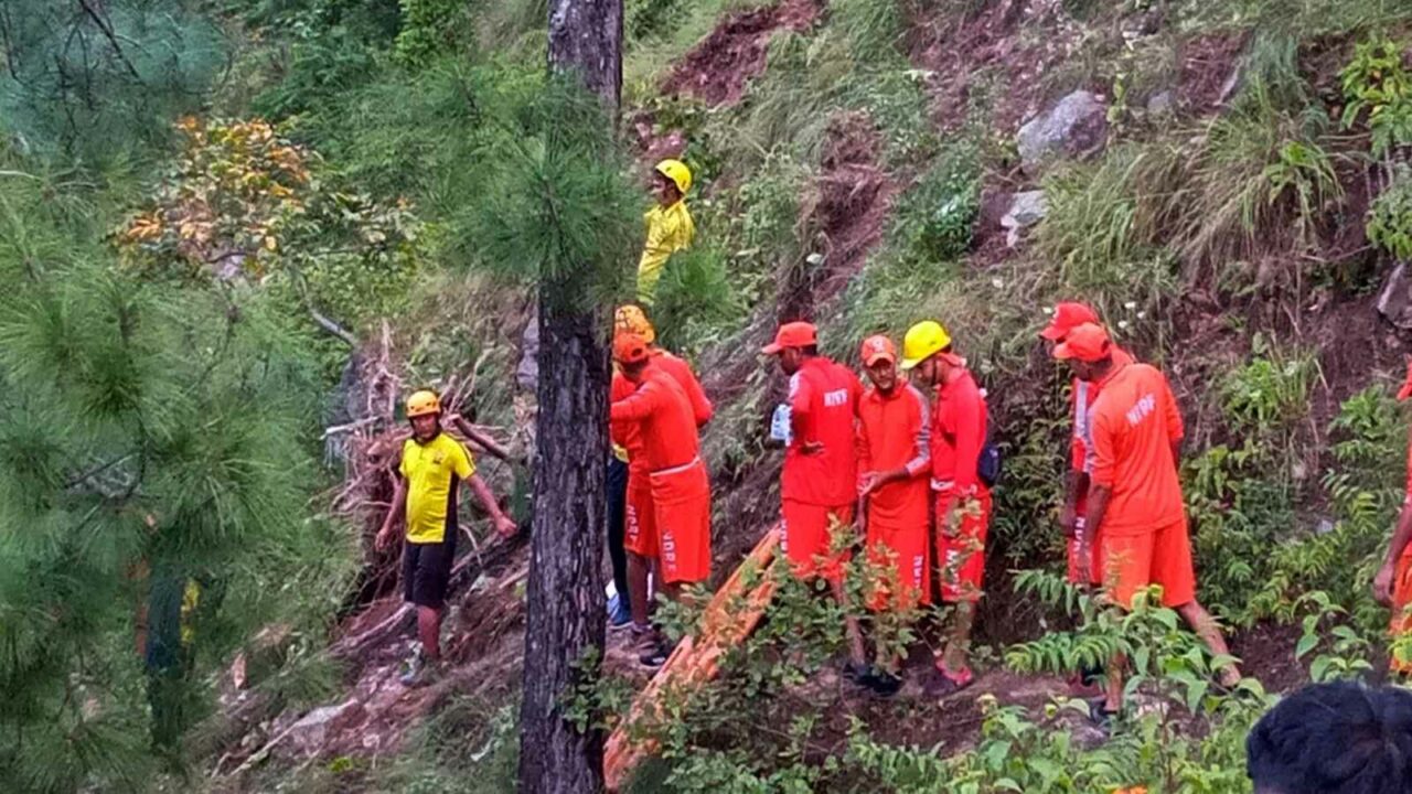 25 killed as bus carrying marriage party falls into gorge in Uttarakhand’s Pauri Garhwal