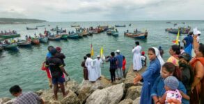 Vizhinjam stir: Fishermen set ablaze boat; throw police barricade into sea