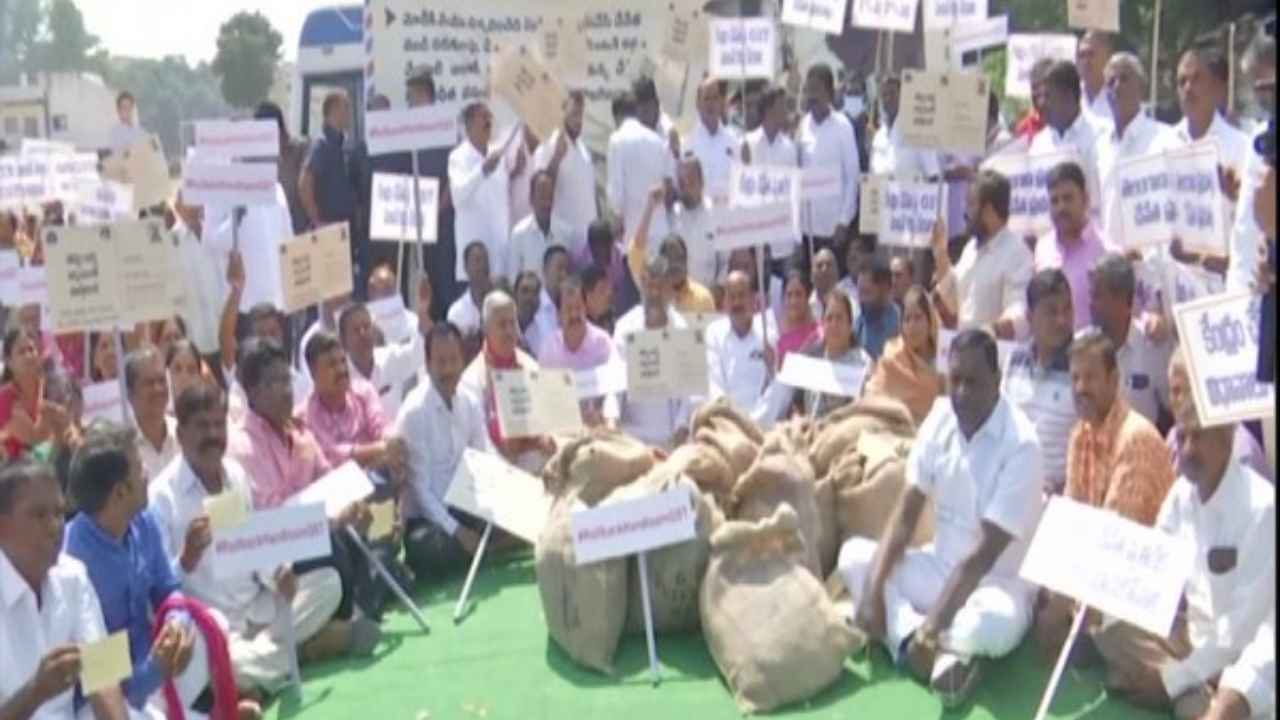 Telangana: Weavers write postcards to PM Modi for GST exemption