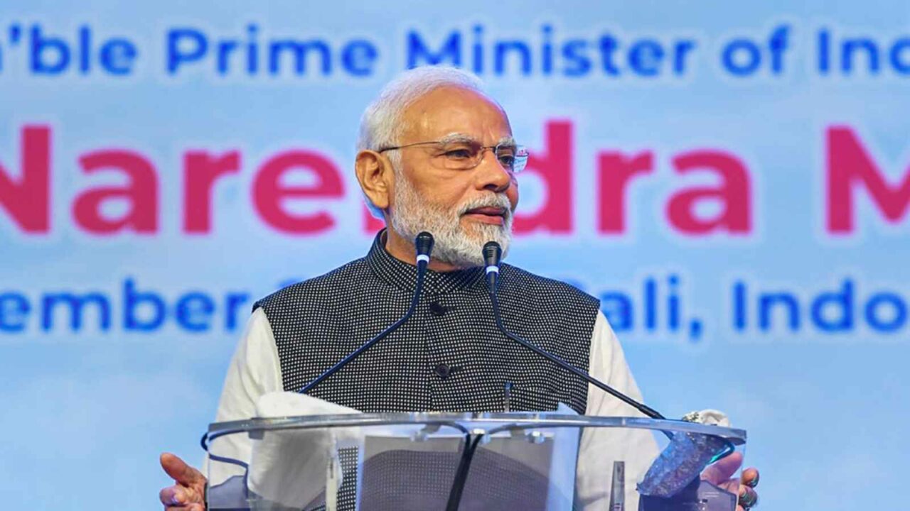 India using technology as a weapon in war against poverty: PM Modi